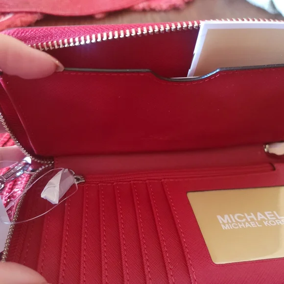NWT Michael Kors Red Pebble Leather Wristlet LG Flat MF Phone Case Wallet - Picture 9 of 14